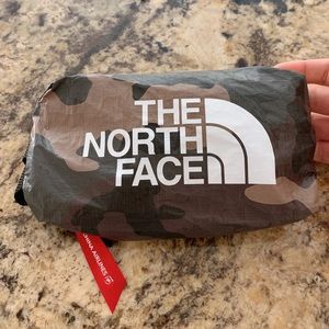 Free gifts when you buy two or more items.